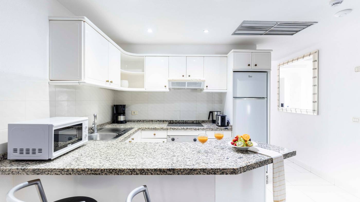 15.12.25 ONA Beverly Hills Heights