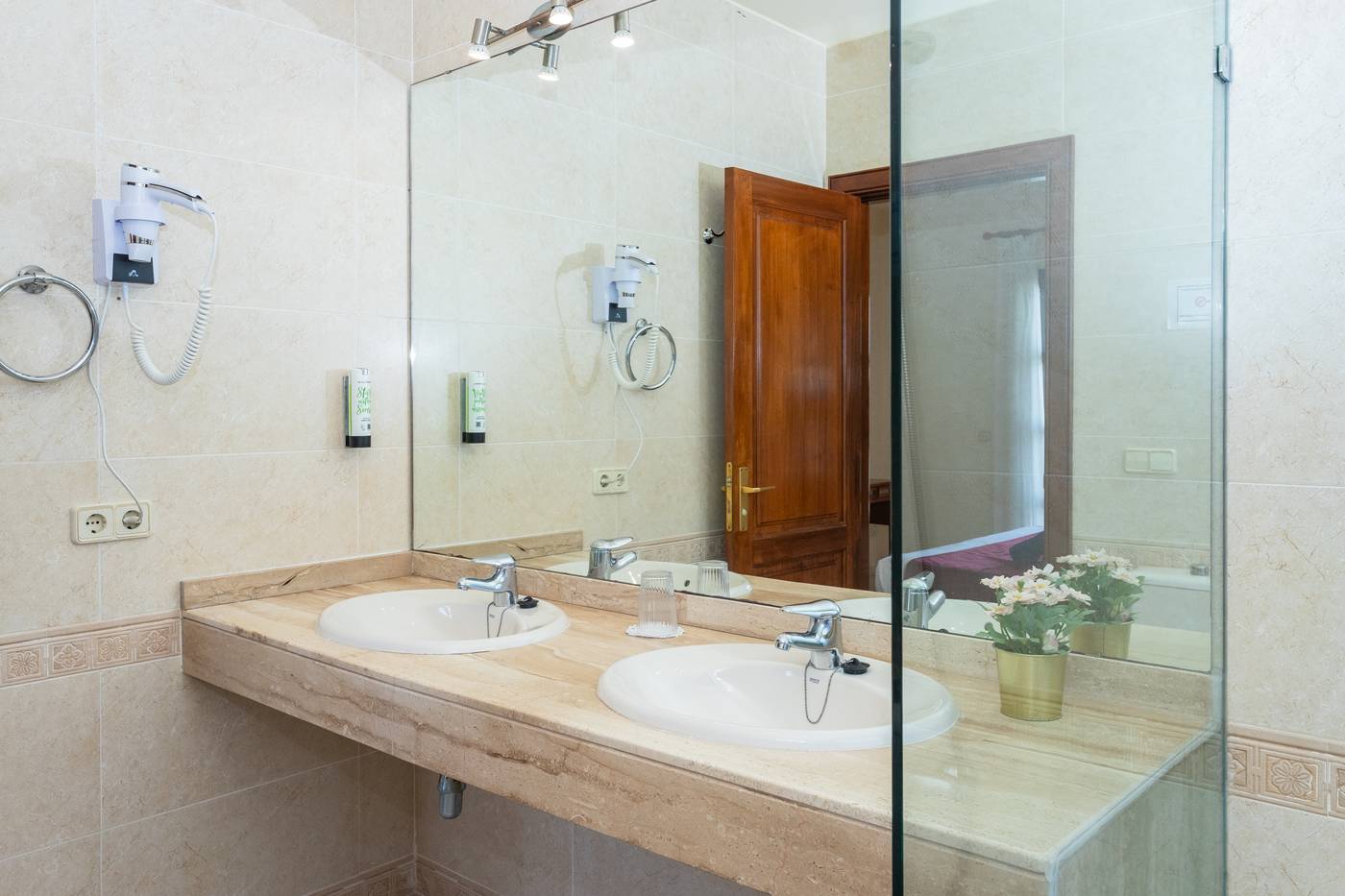 Villas-Susaeta-Room-39