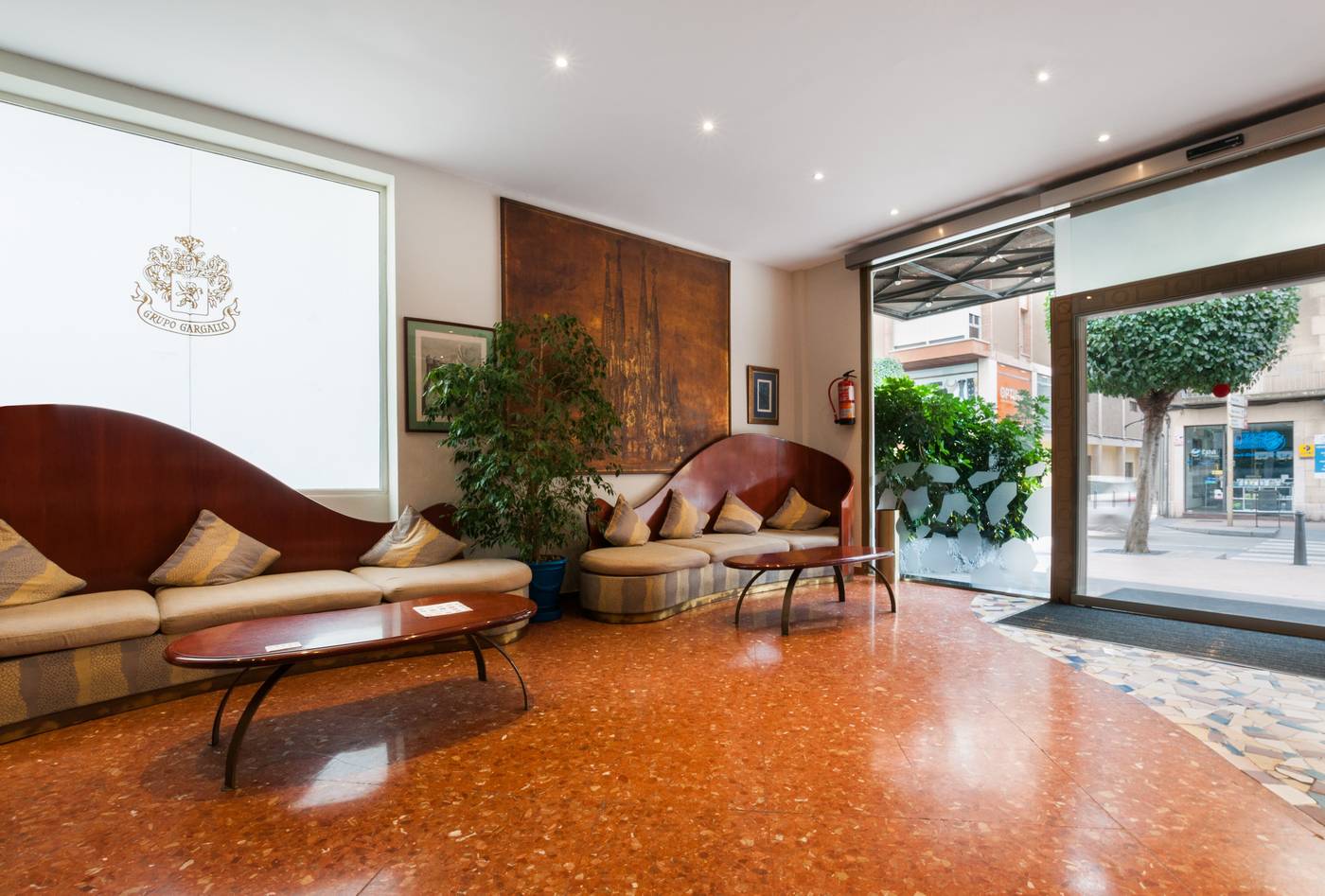 Gaudi-Lobby-31