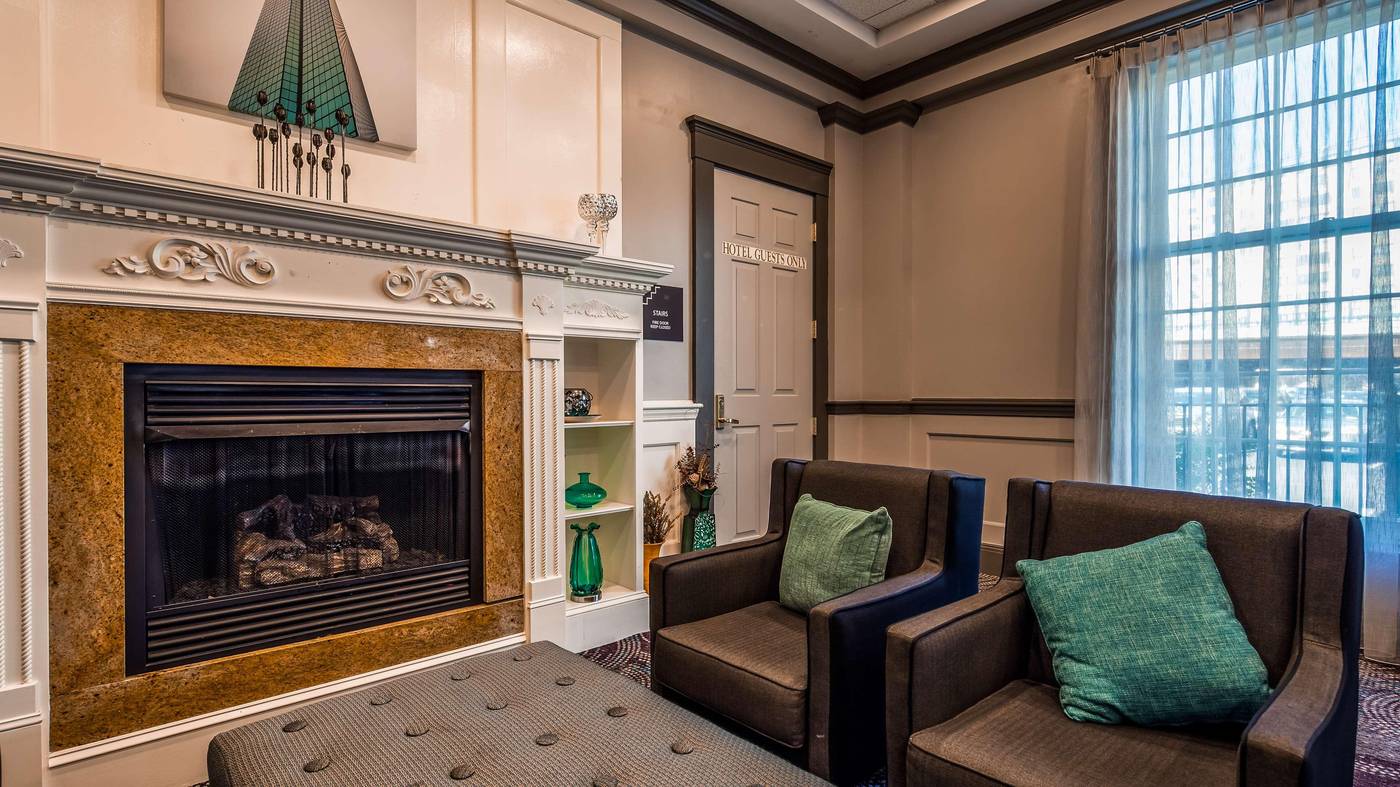 Best-Western-Adams-Inn-Quincy-Boston-Lobby-13
