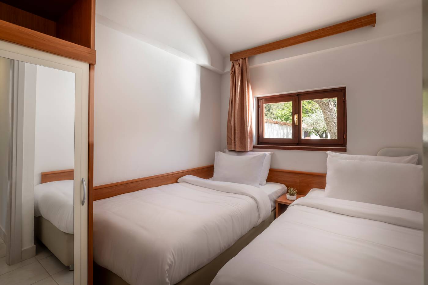 Maistra-Select-Villas-Rubin-Resort-Room-37