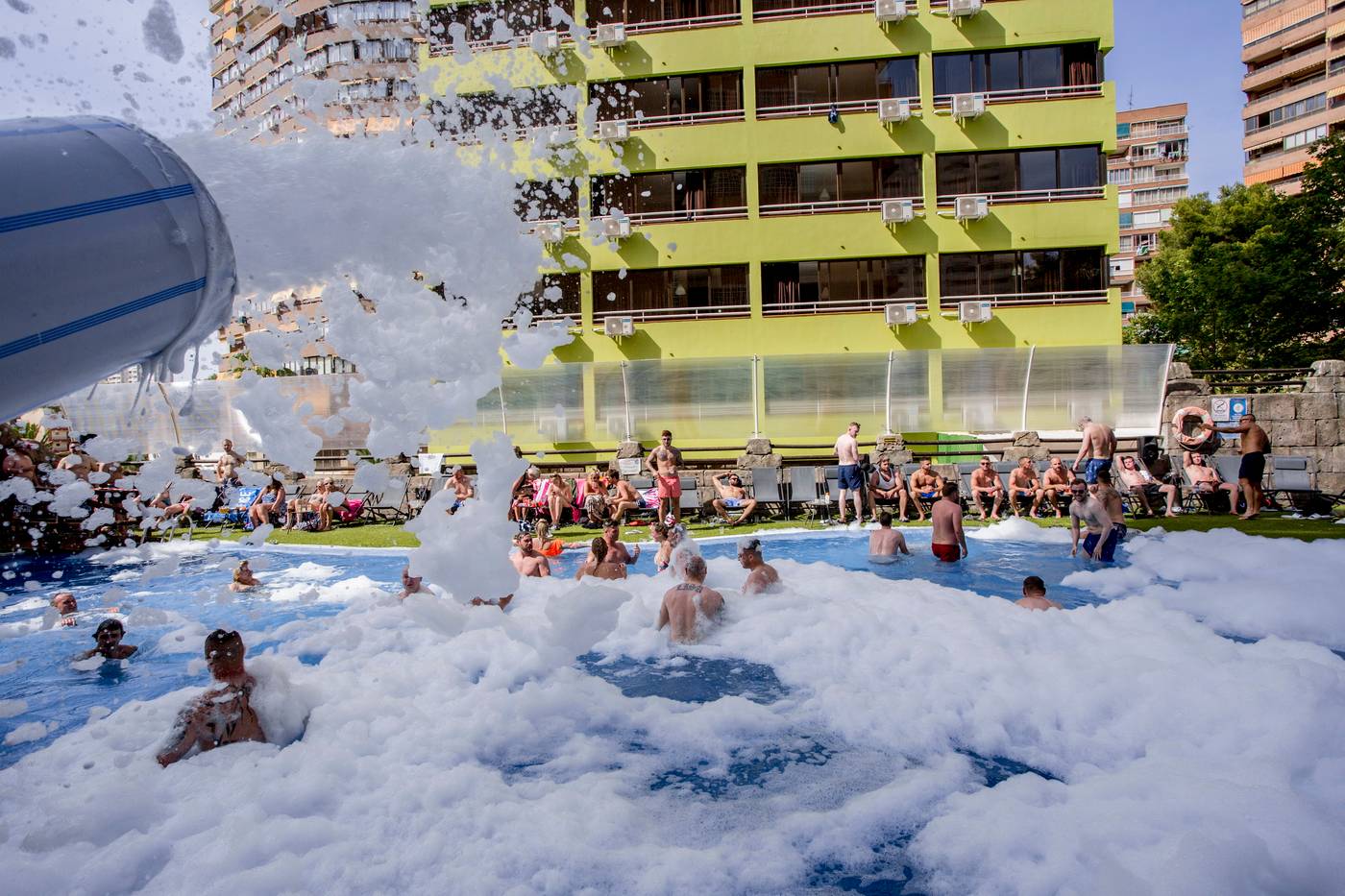 Benidorm-Celebrations-Music-Resort-Pool-8