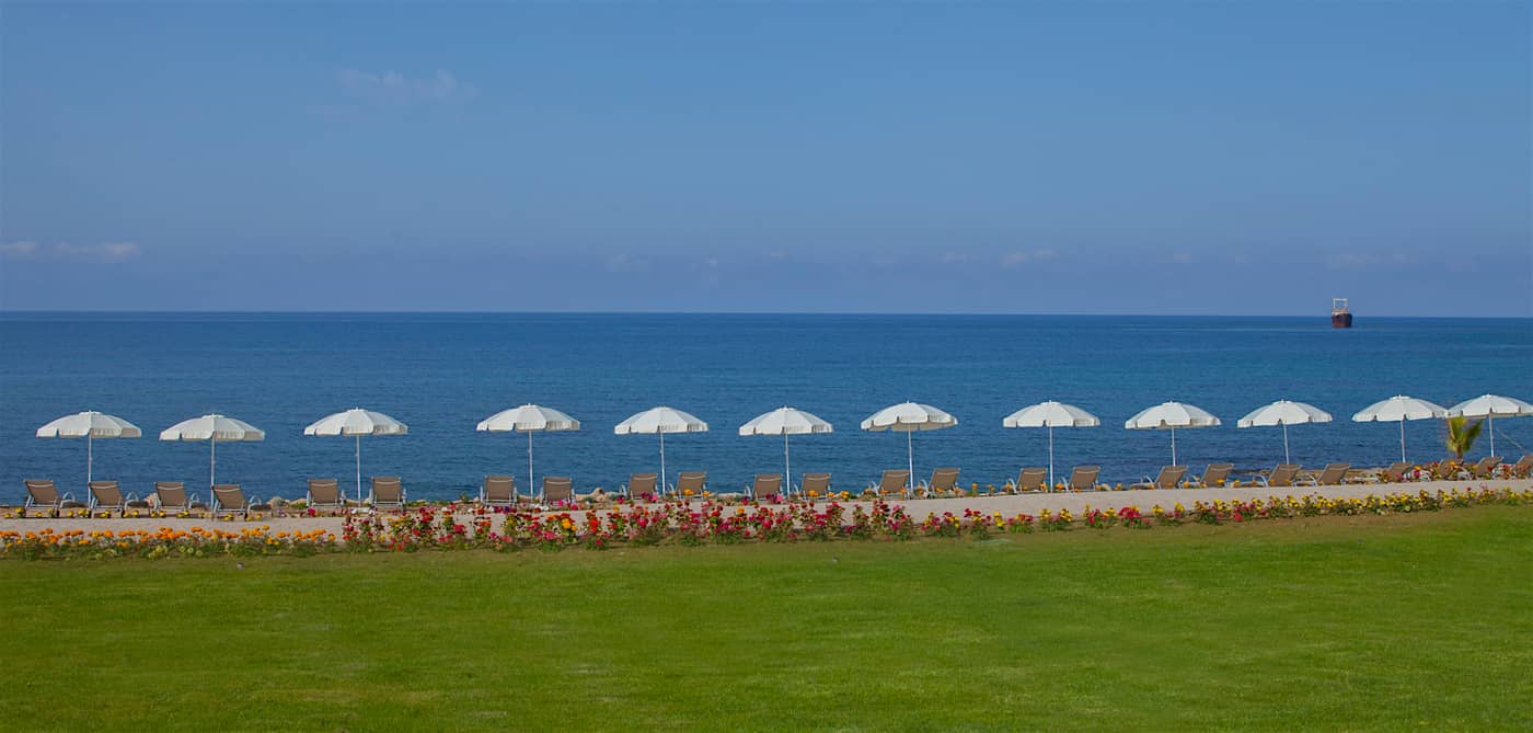 King-Evelthon-Beach-Hotel-and-Resort-Beach-60