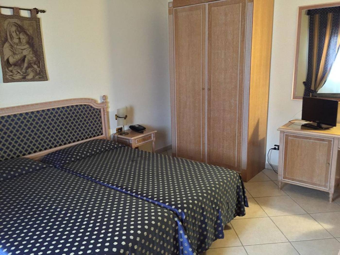 Hotel-Villa-Romana-Room-18