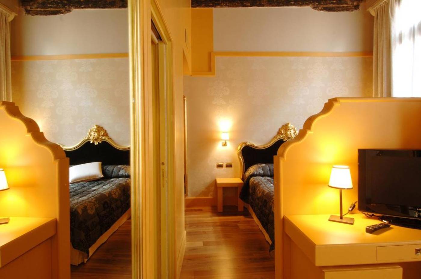Hotel-Ca--Zusto-Venezia-Room-22