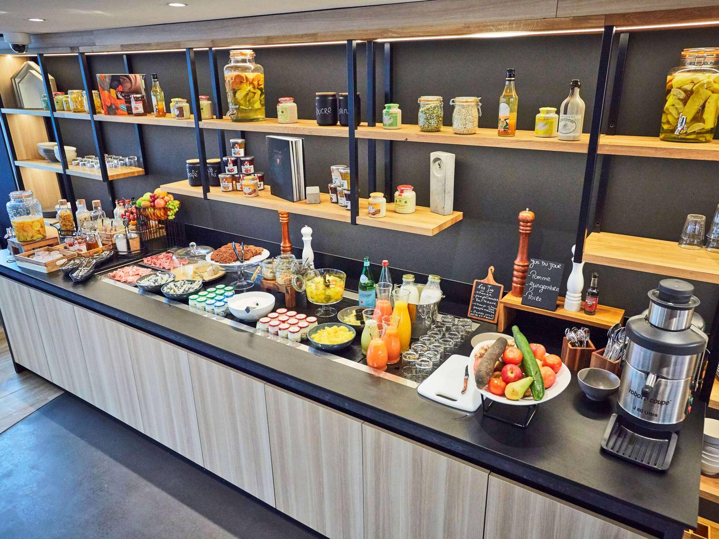 Campanile-Le-Bourget-Airport-Restaurant-26