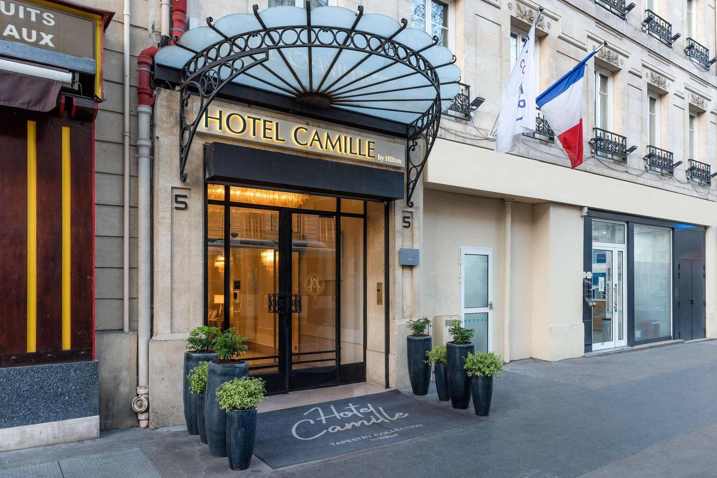 Hotel-Camille-Paris-Gare-De-Lyon-Tapestry-Collection-By-Hilton-Room-8
