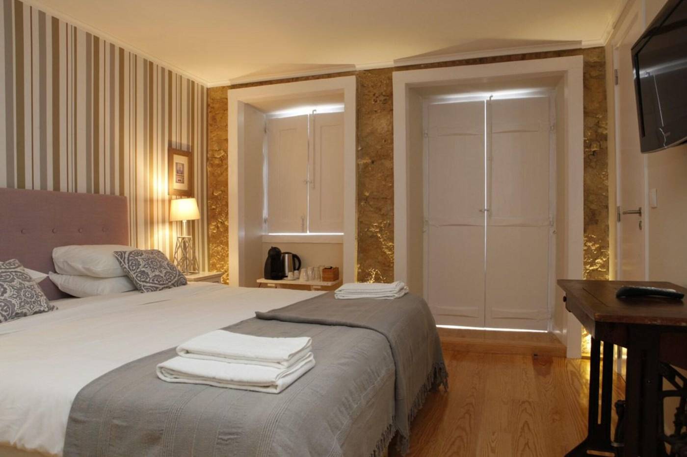 Flores-Guest-House-Room-38