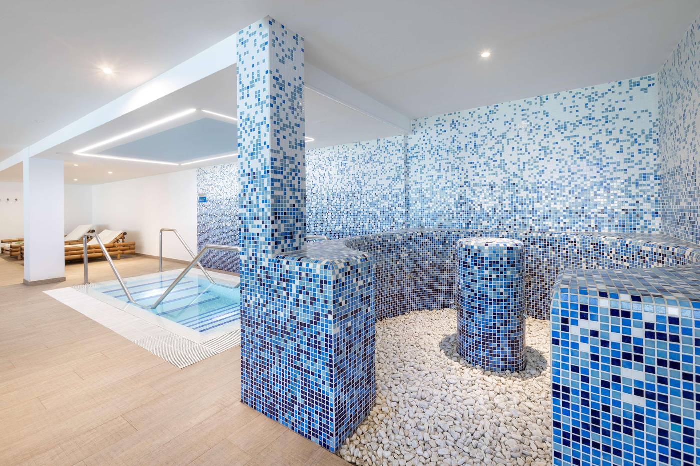 Alexandre-Hotel-Troya-Sports-and-Entertainment-67