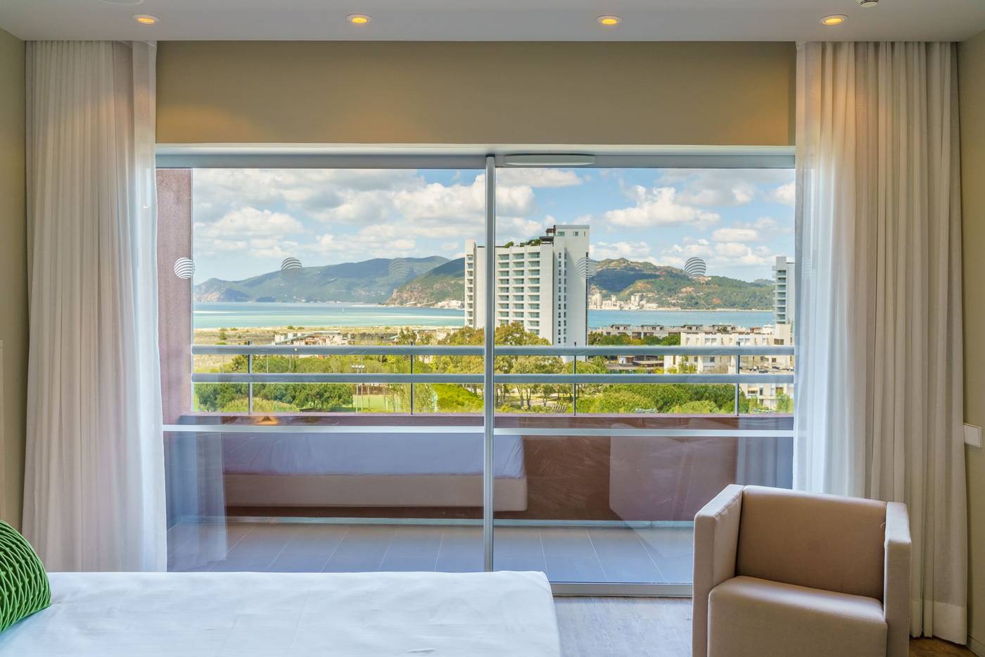 The-Editory-By-The-Sea-Troia-Hotel-Room-29