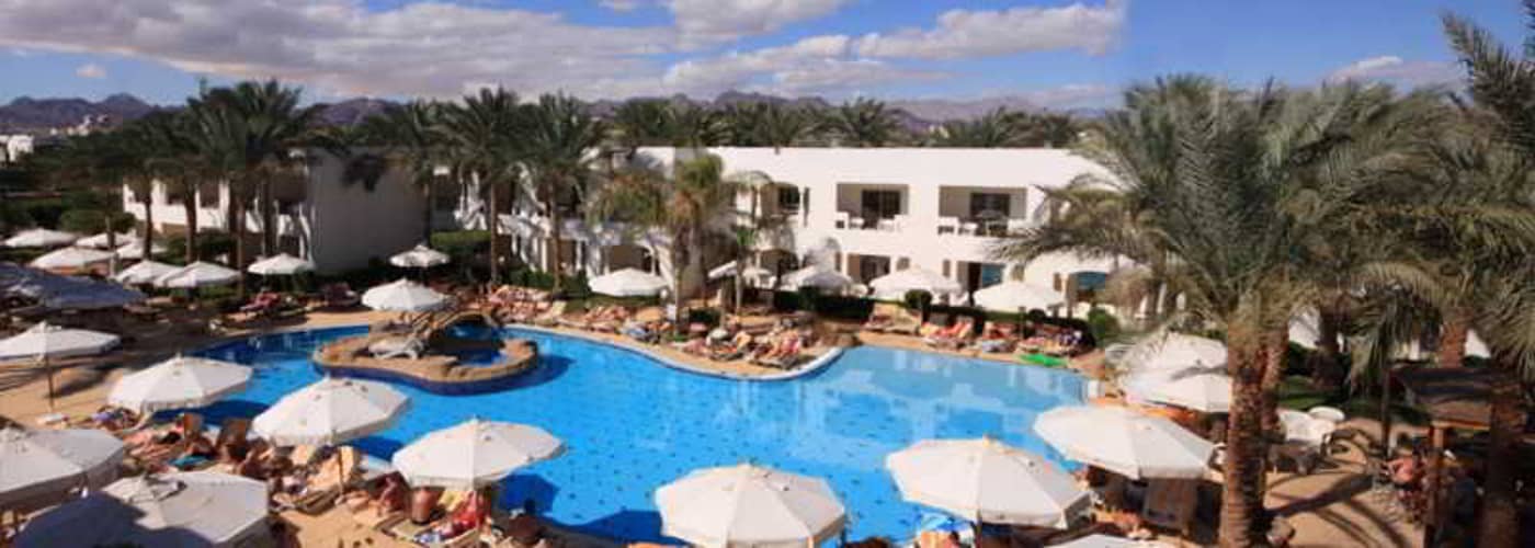 Xperience-St--Georges-Homestay-Pool-11