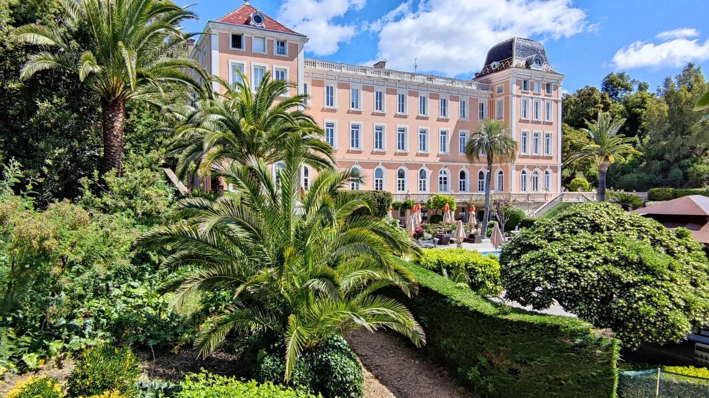 Hotel-L-Orangeraie-Room-8