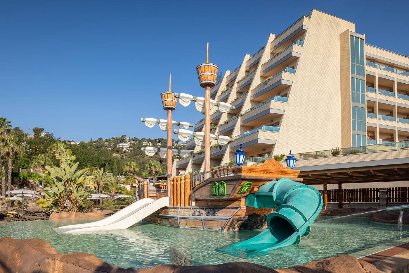 Golden-Bahia-de-Tossa-Pool-14