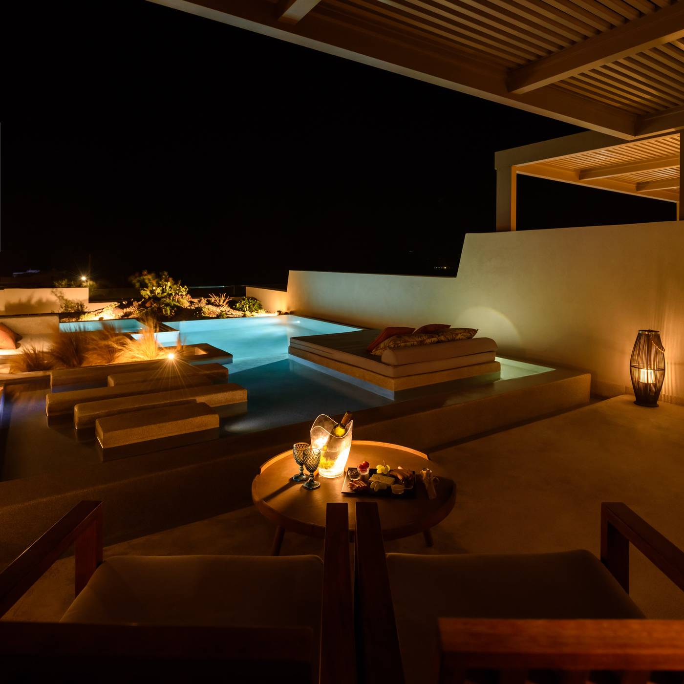 Potnia-Theron-Suites-Room-6