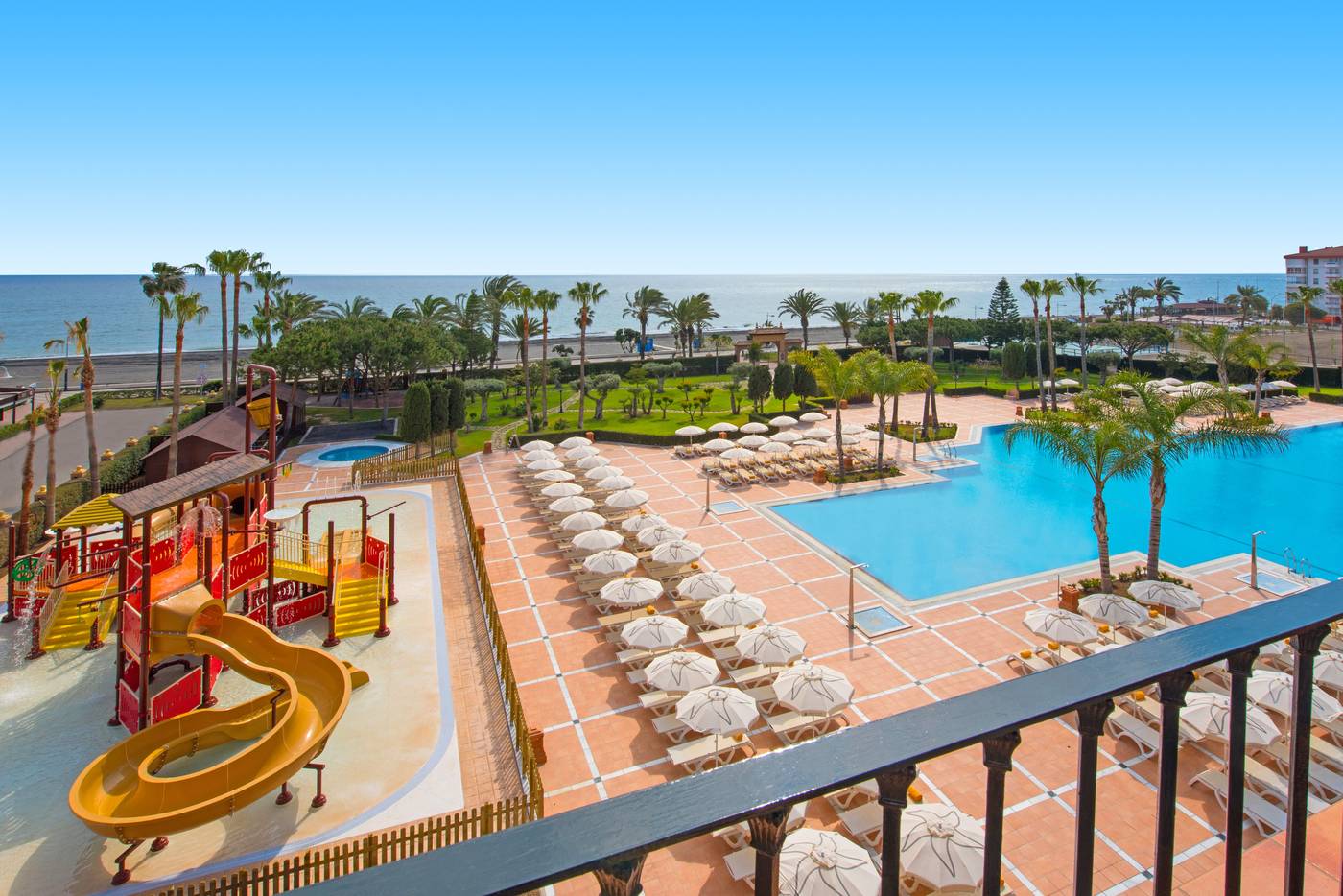 Iberostar-M----laga-Playa-Sports-and-Entertainment-20