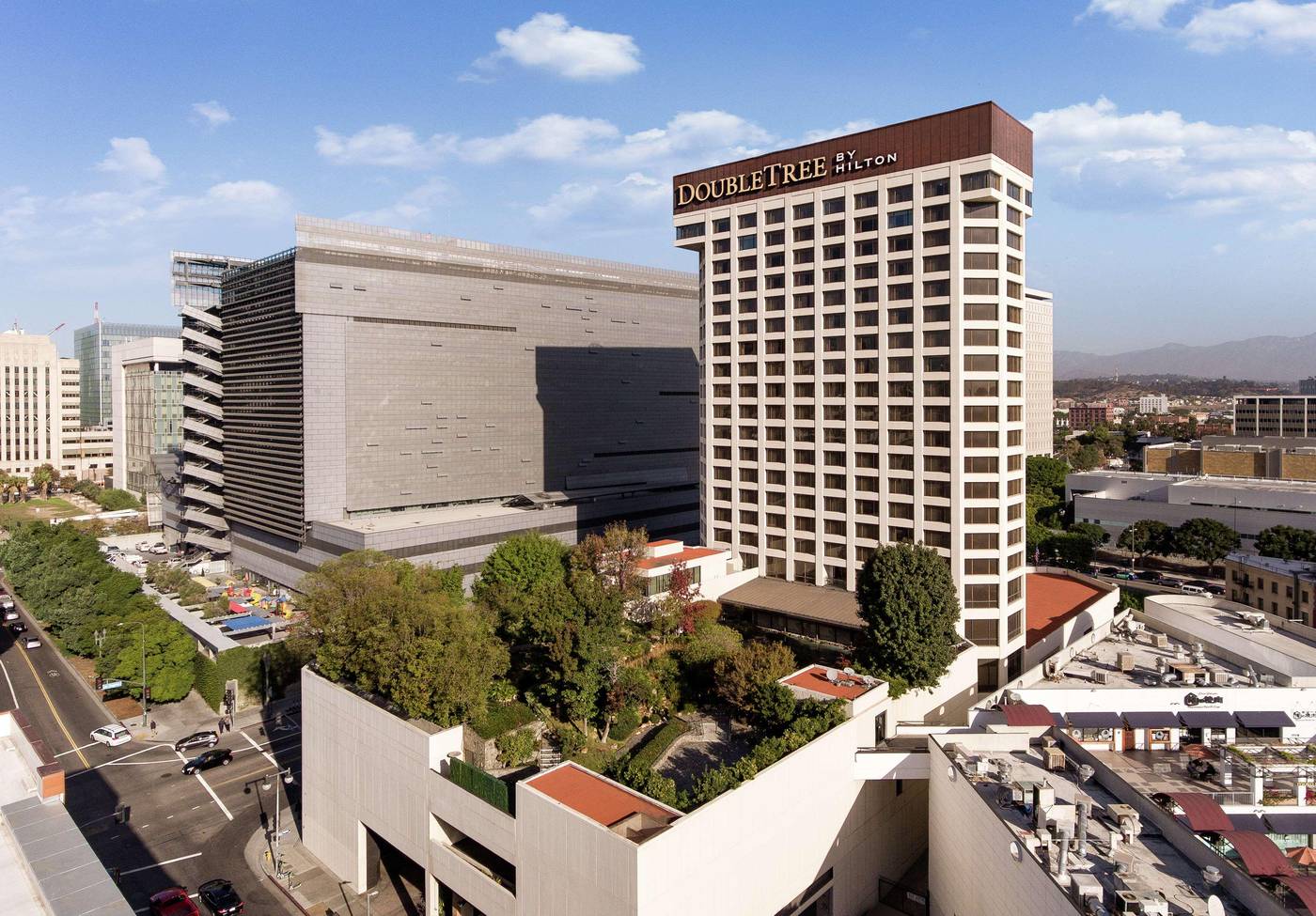 Doubletree-by-Hilton-Los-Angeles-Downtown-General-view-2
