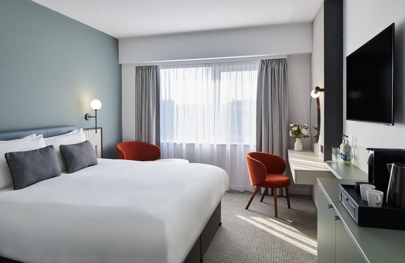 Leonardo-Hotel-Dublin-Parnell-Street---Jurys-Inn-Room-4