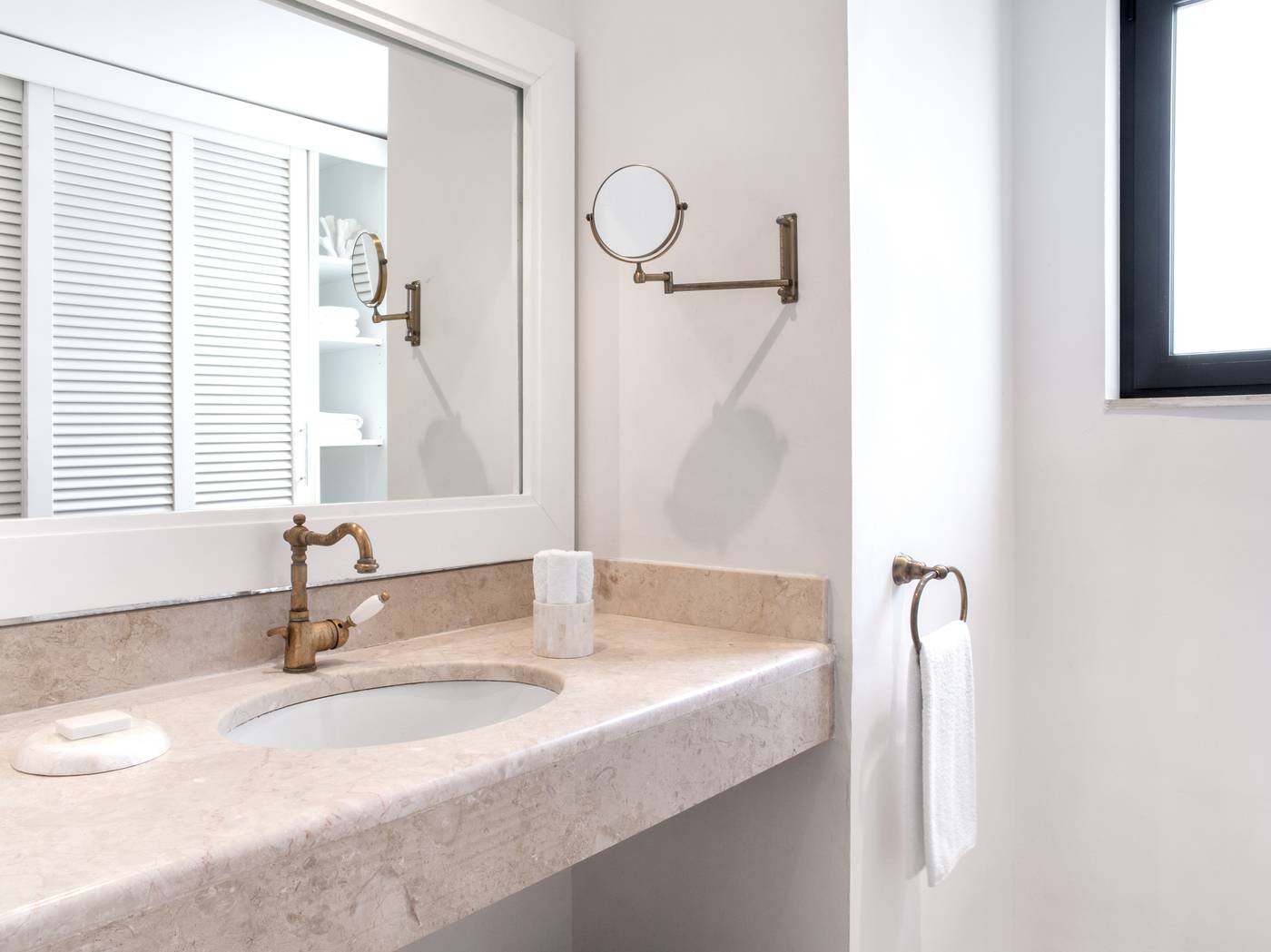 Grecotel-Olympia-Oasis-Village---Aqua-Park-Room-42