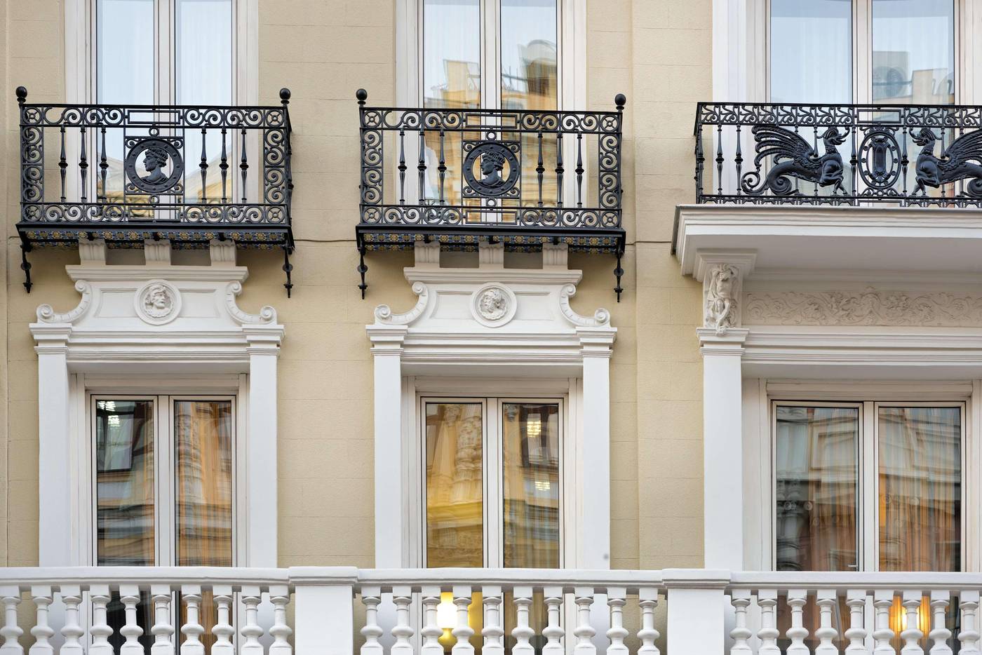 Catalonia-Gran-Via-Madrid-General-view-54