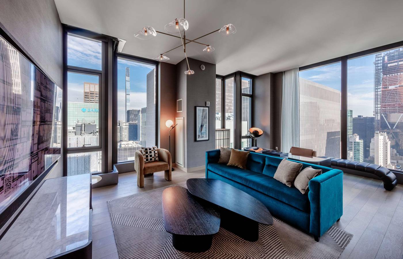 Tempo-by-Hilton-New-York-Times-Square-Room-4