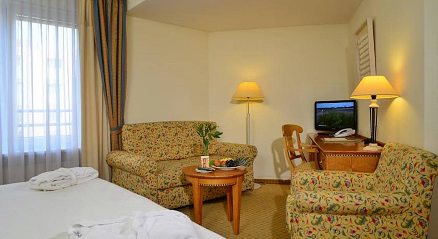 Hotel-Domicil-Berlin-by-Golden-Tulip-General-view-38