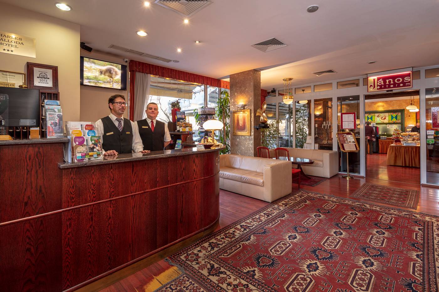 Hotel-Charles-Lobby-2