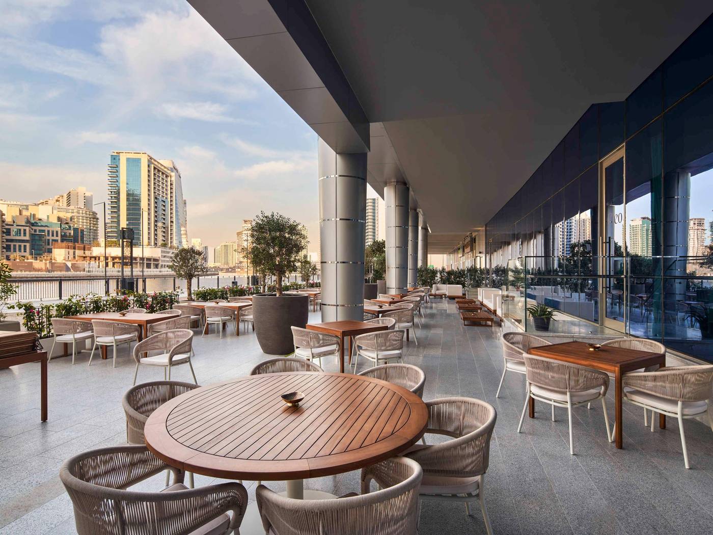 Hyde-Hotel-Dubai-Restaurant-12