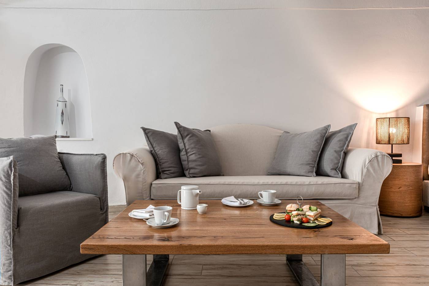 Aqua-Luxury-Suites-Room-55