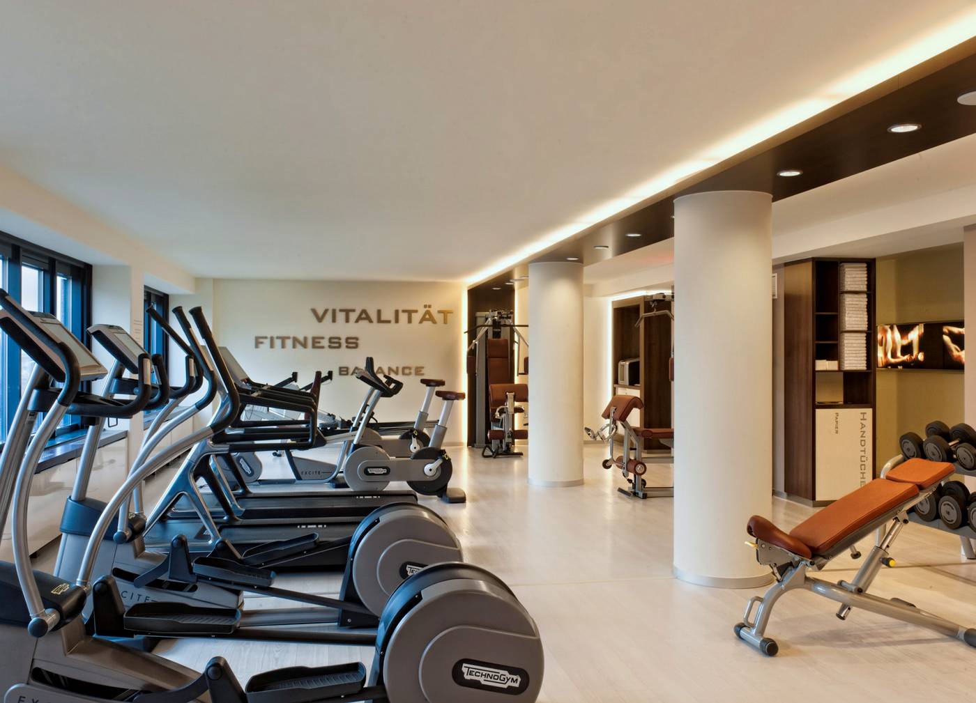 Estrel-Hotel-Berlin-Sports-and-Entertainment-56