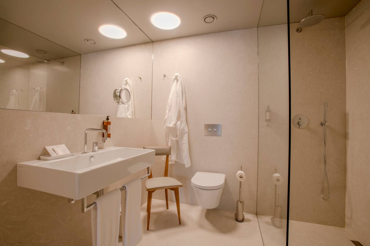 Raw-Culture-Bairro-Alto-Room-24