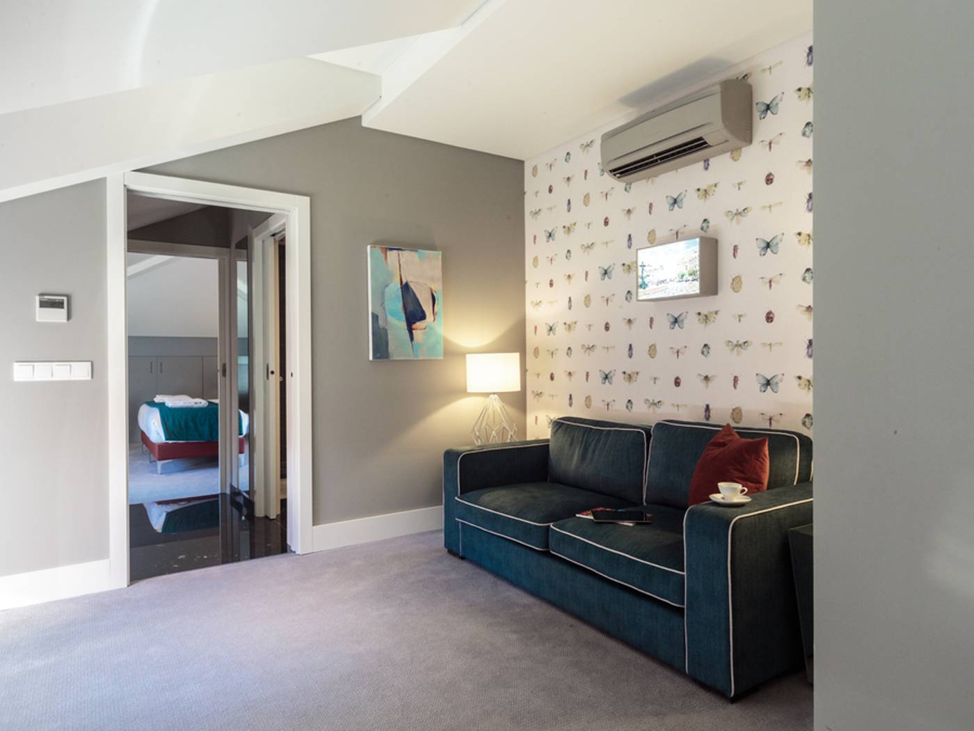 Dear-Lisbon-Gallery-House-Room-19