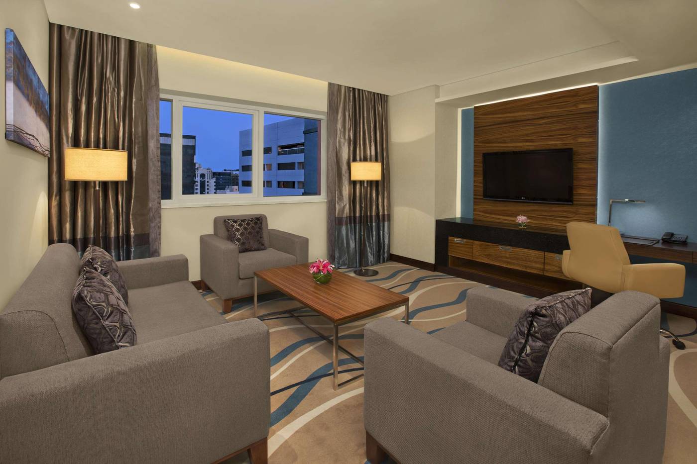 DoubleTree-by-Hilton-Hotel---Residences-Dubai-Room-13