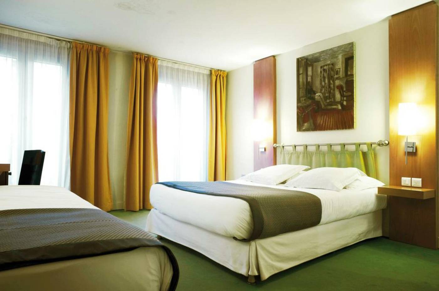 New-Hotel-Opera-Room-10