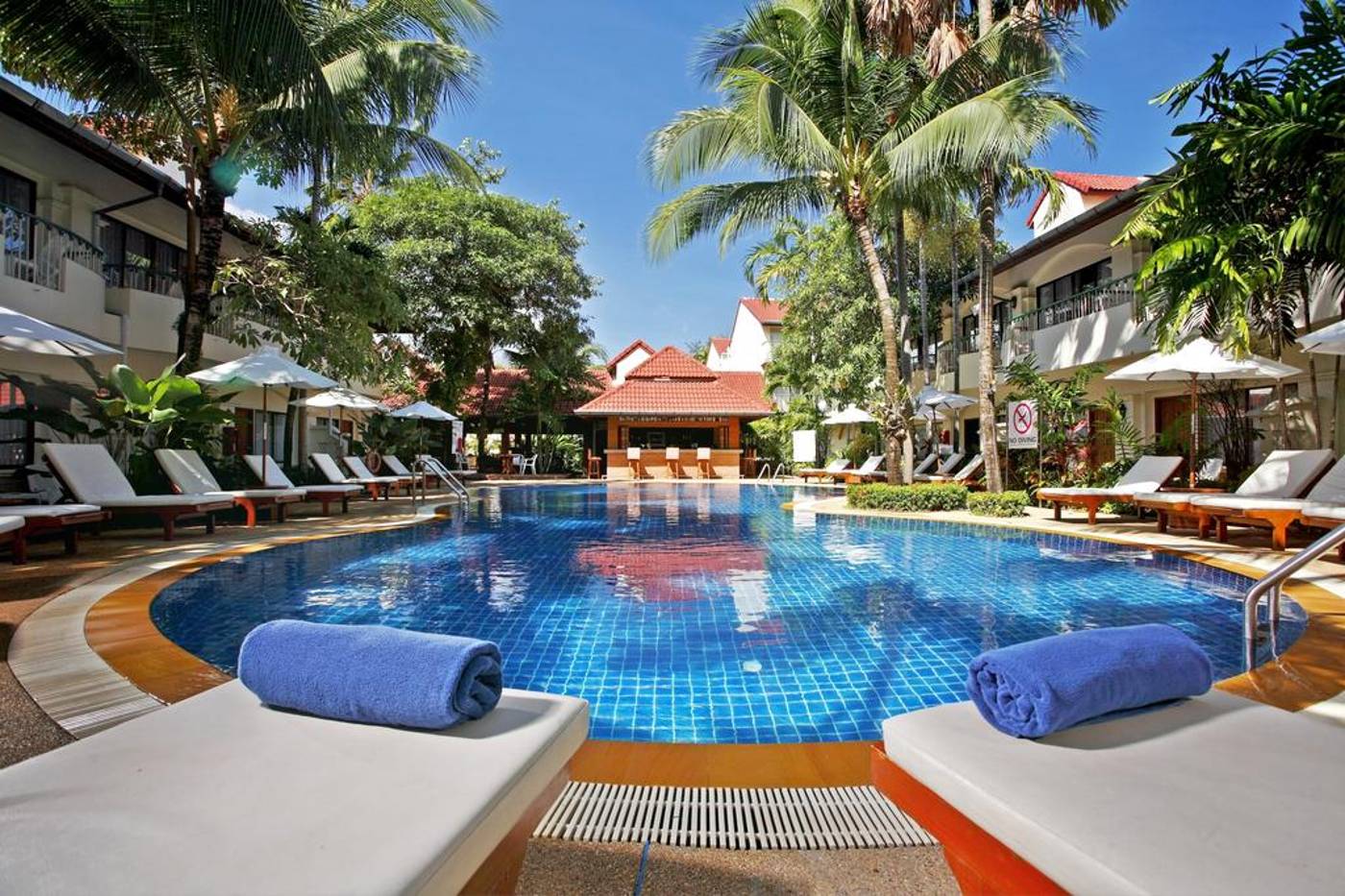 Horizon Patong Beach Resort & Spa