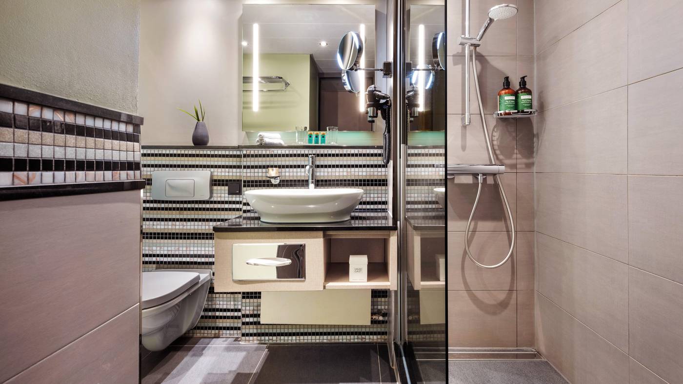 Crowne-Plaza-Berlin-City-Centre-Room-53