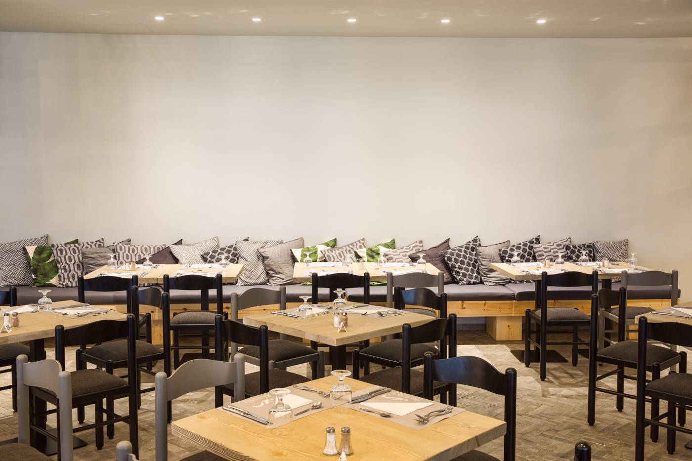 Blue-Sky-City-Beach-Hotel---Adults-Only-Restaurant-28