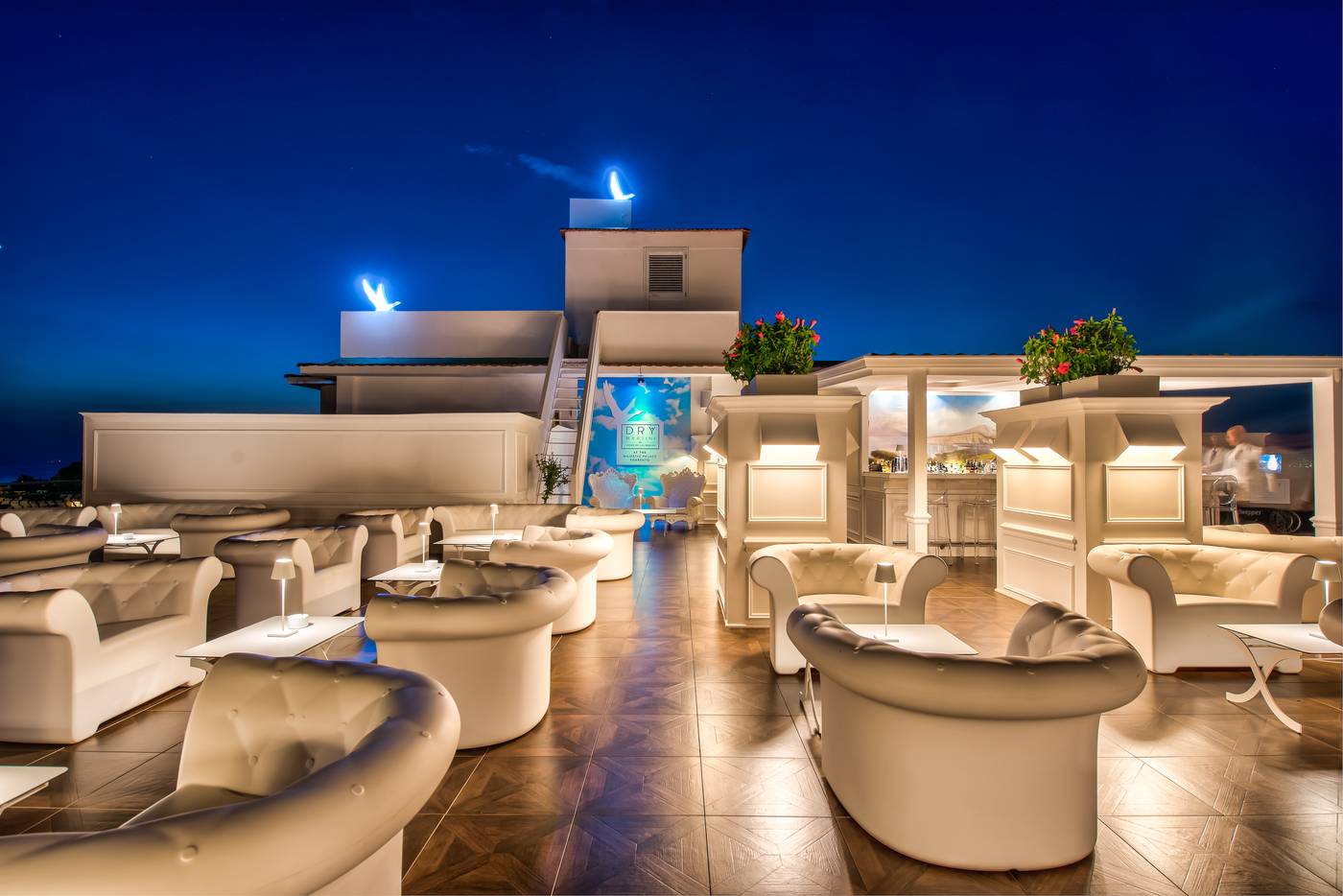 Majestic-Palace-Bar-17