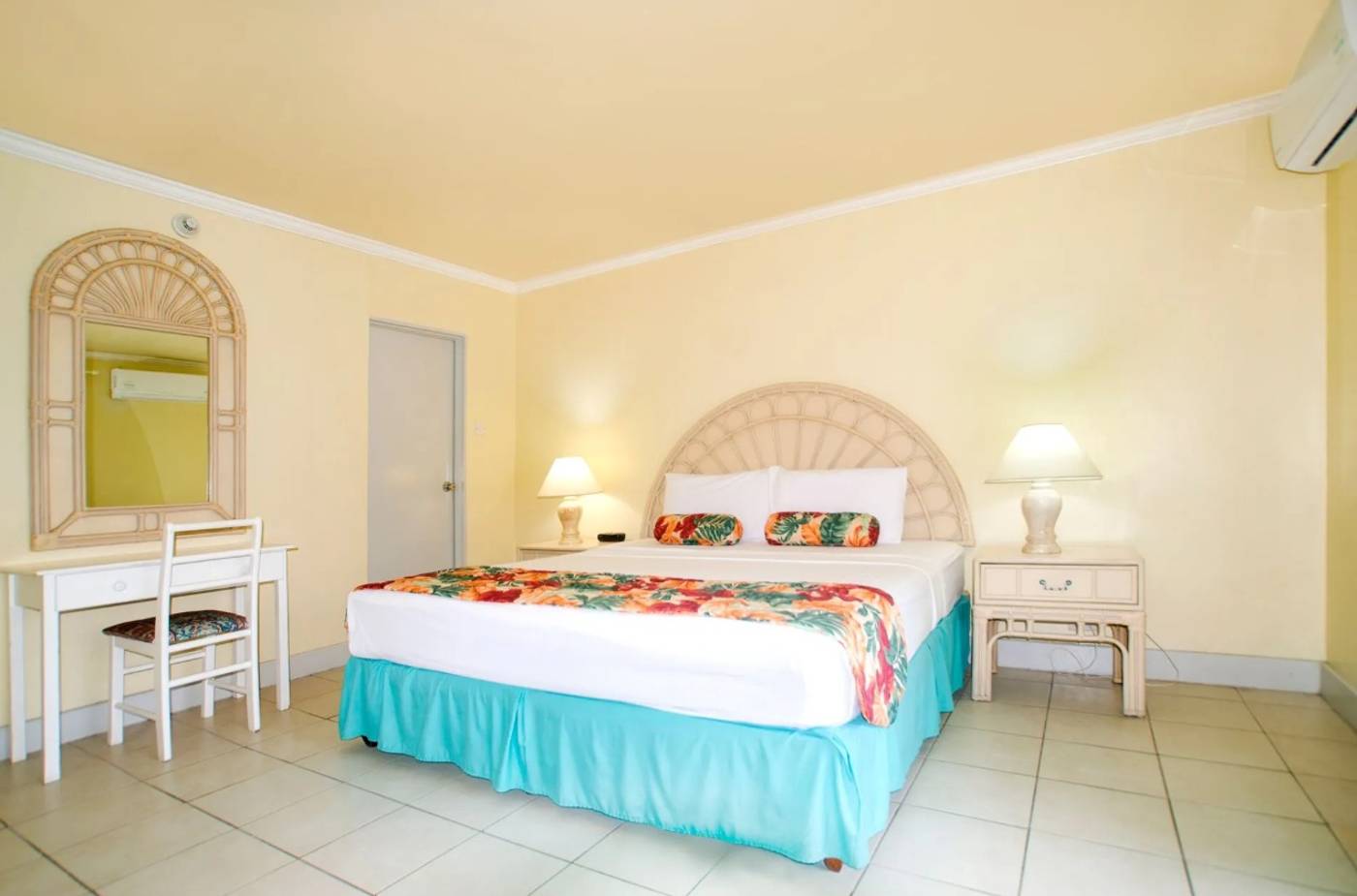 Sunbay-Hotel-Room-19