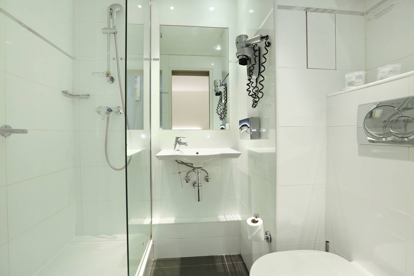 Hotel-Beaugrenelle-Tour-Eiffel-Room-25