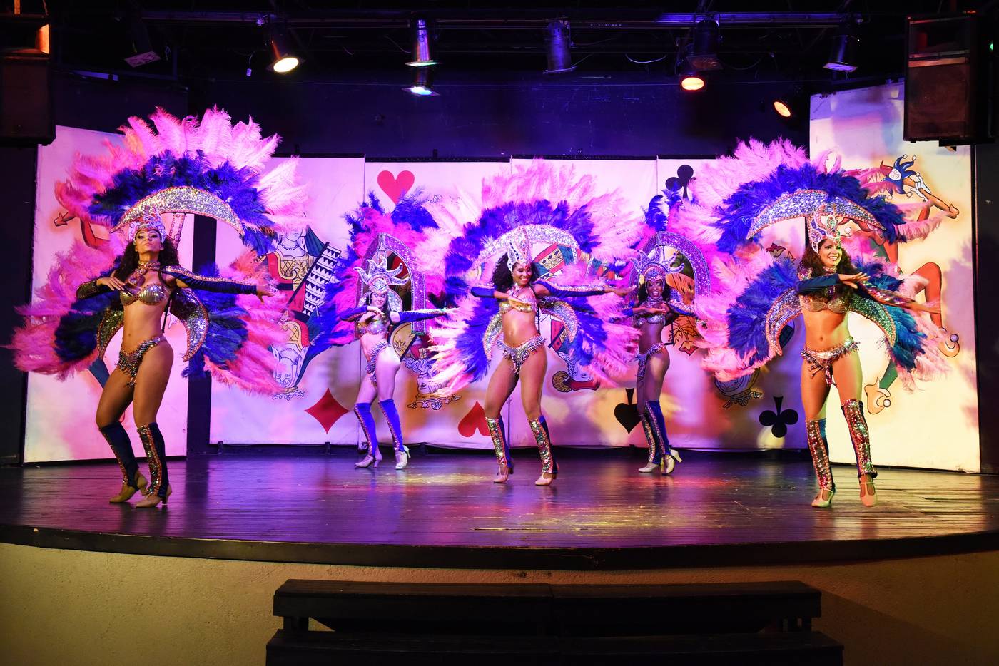 Side-Star-Elegance-Sports-and-Entertainment-53