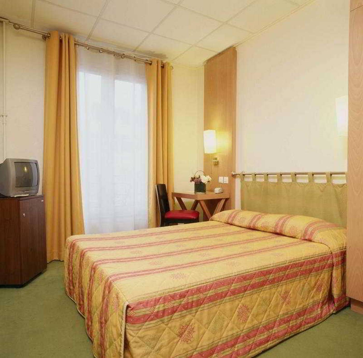 Montparnasse-Alesia-Room-35