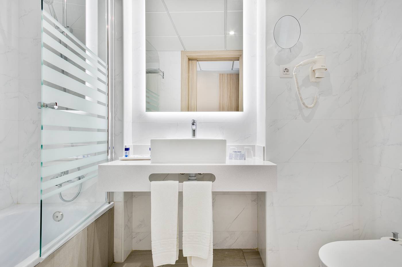 Best-San-Diego-Room-11