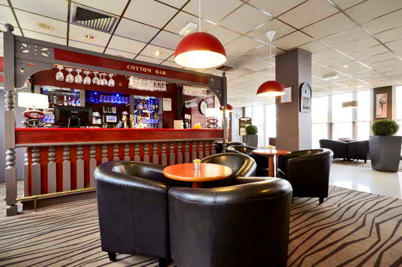 Mercure-Mlv-Bussy-St-Georges-Bar-15