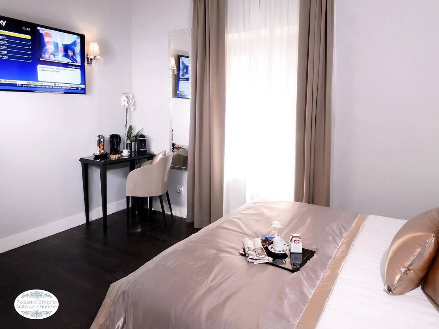 Piazza-Di-Spagna-Suite-De-Charme-Room-12