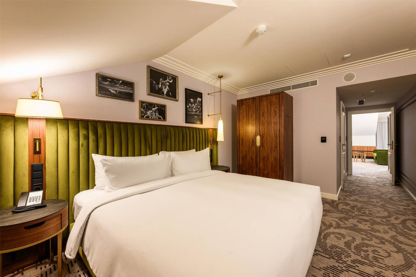 Hotel-Saski-Krakow--Curio-collection-by-Hilton-Room-34