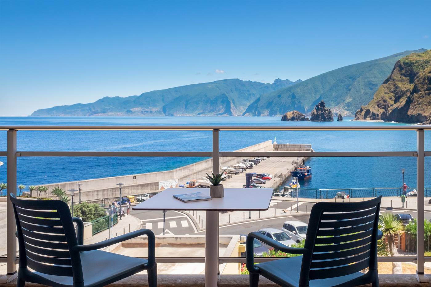 Aqua-Natura-Bay-Room-44