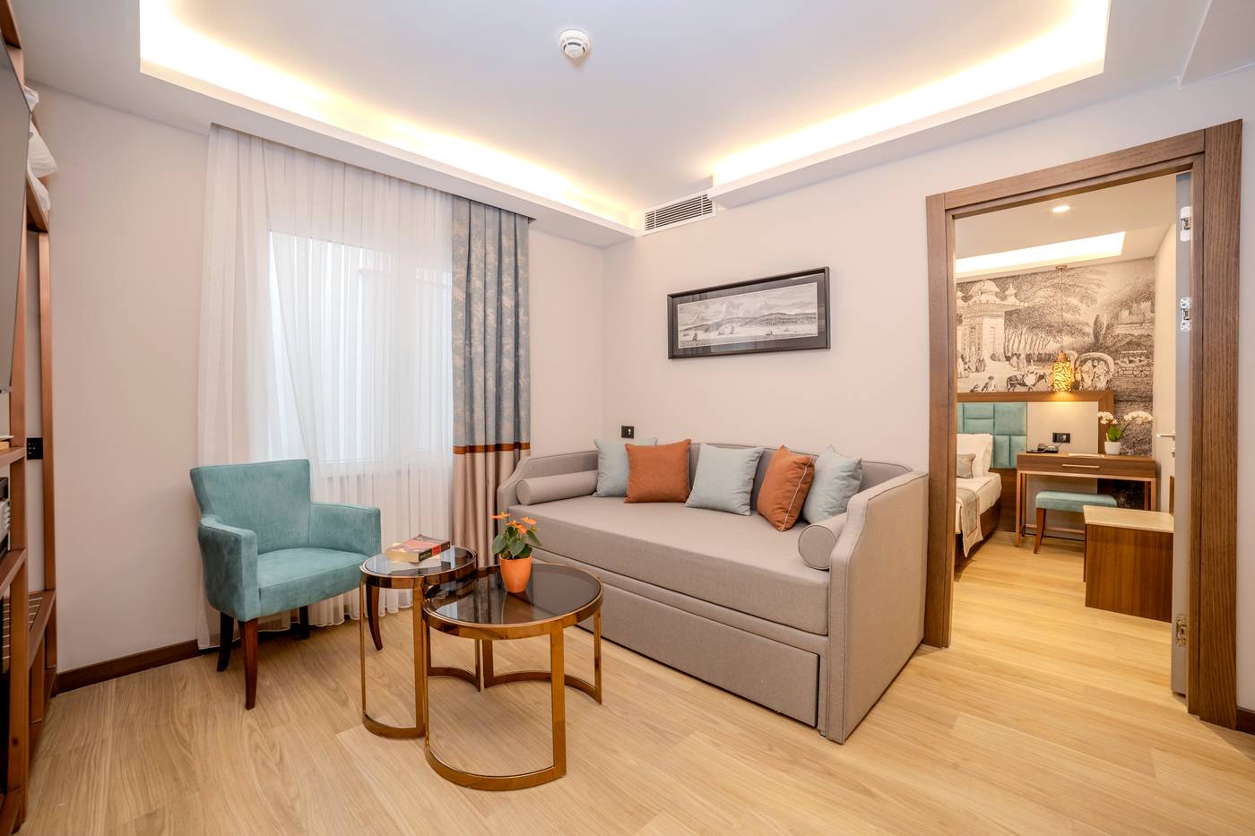 Grand-Hilarium-Hotel-Room-4