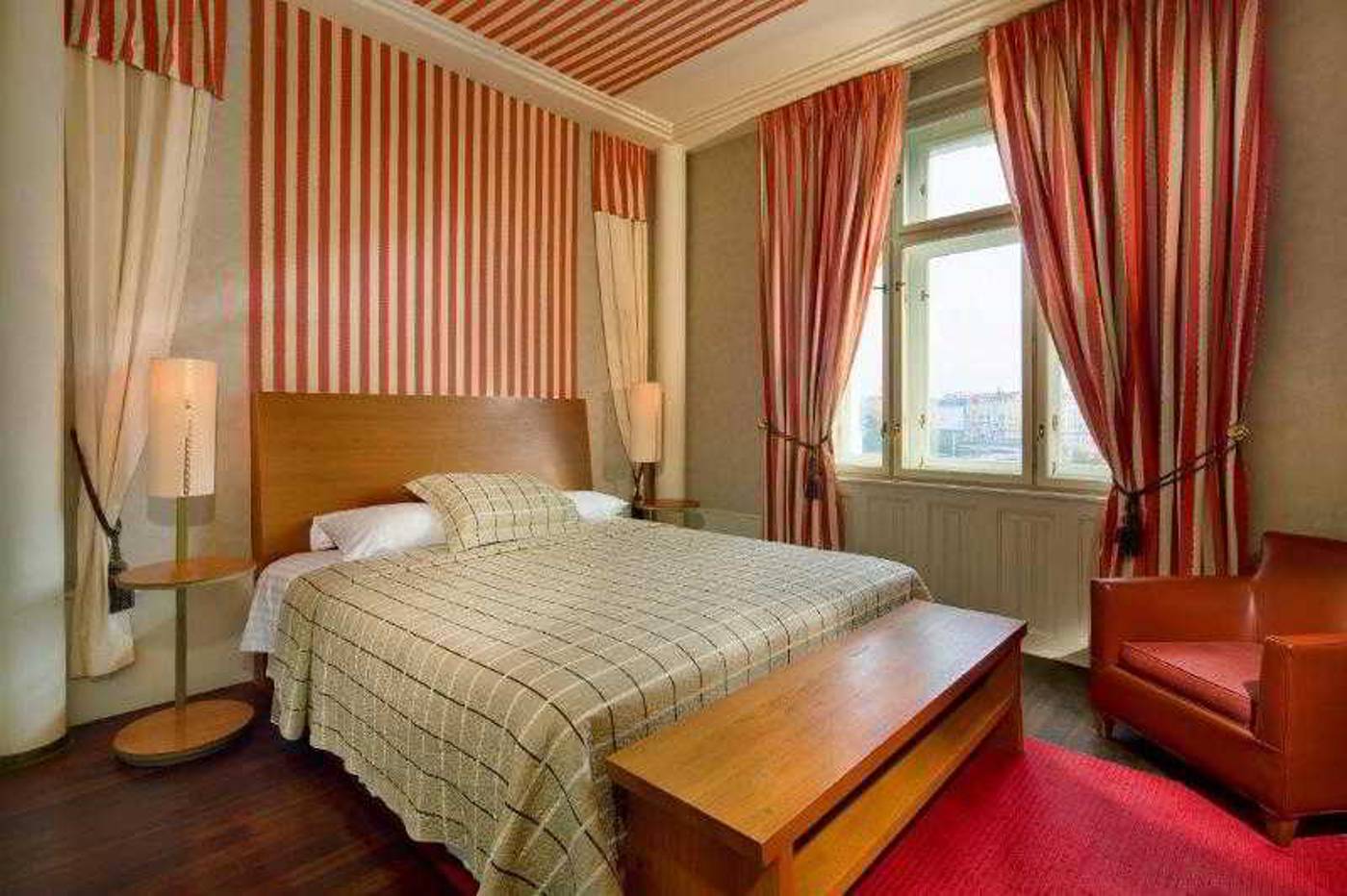 Mamaison-Hotel-Riverside-Prague-Room-15