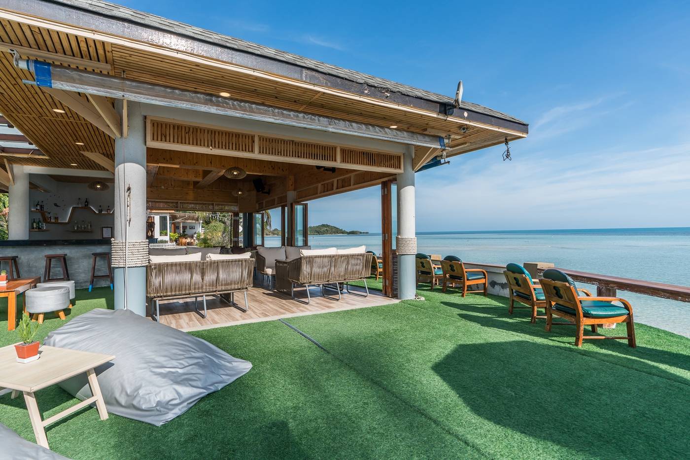 Chaba-Cabana-Beach-Resort---Spa-Bar-22