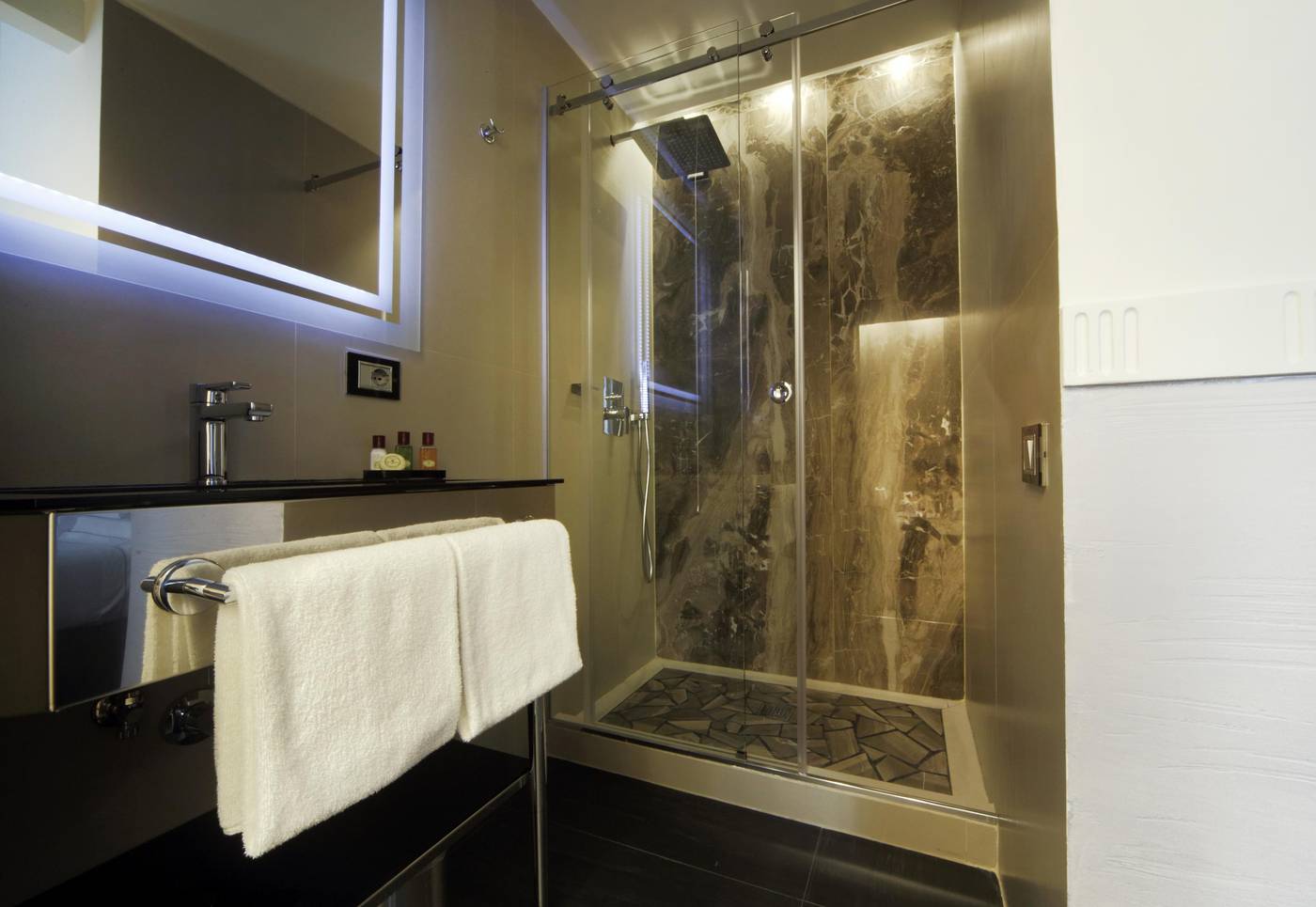 Unica-Suites-Roma-Room-49